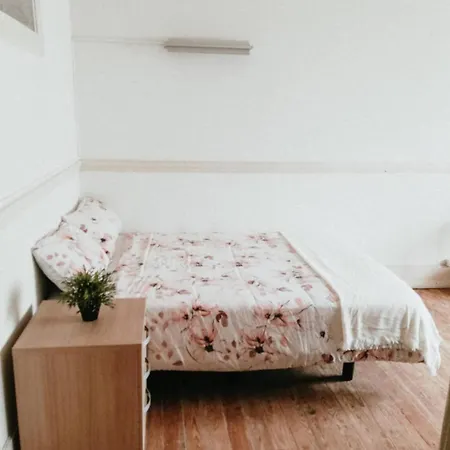 Quarto em Acomodações Particulares Alameda House Lisboa